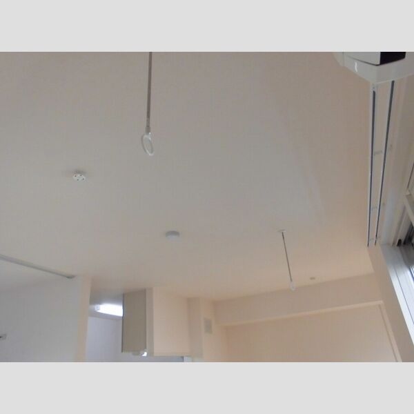 エテルナ瑞江301号室 室内物干し