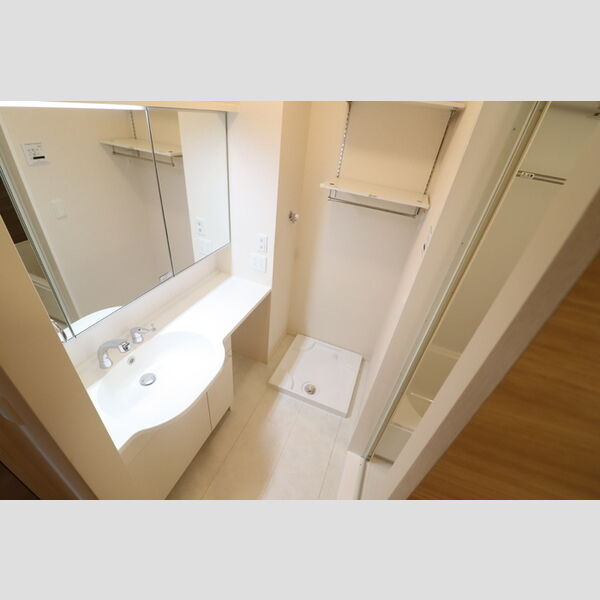 第8グリーンハイツ 洗面室