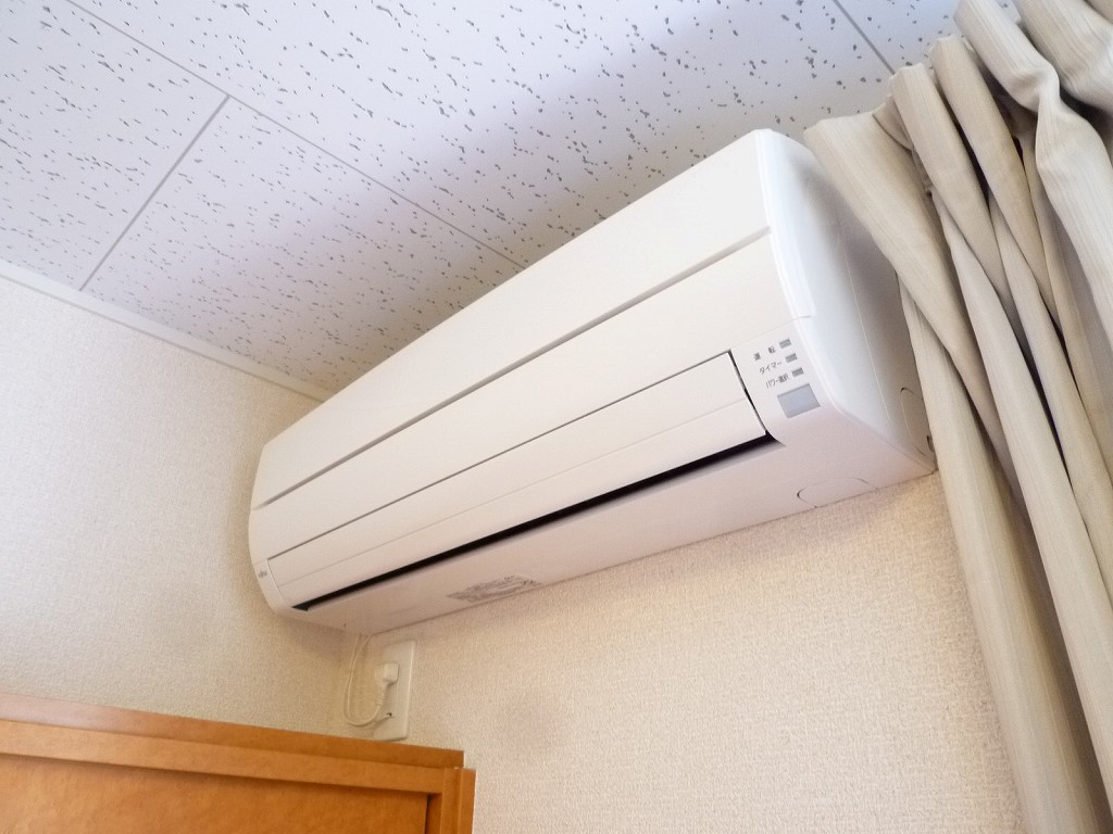 レオパレス小見川205号室 エアコン