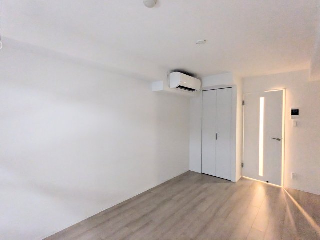 エルファーロ三軒茶屋Ⅱ0103号室 リビング