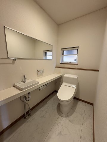 小坪1丁目戸建 1Fトイレ