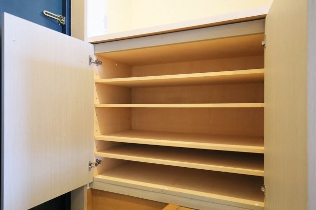 ロアール早稲田 靴入