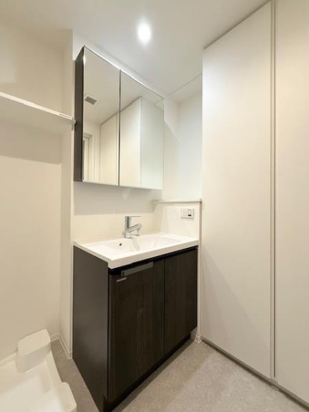 エレミ本蓮沼2階 洗面