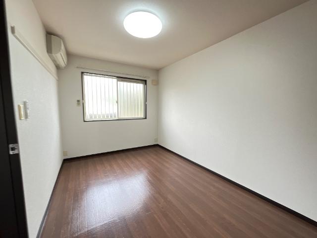 リリー・オブ・ザ・バレー 洋室