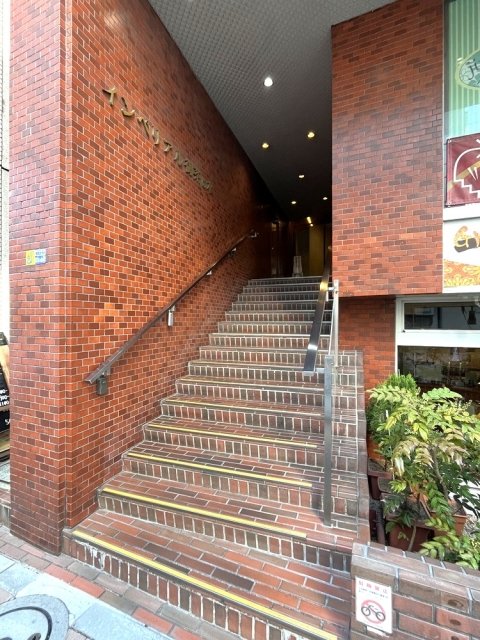 インペリアルお茶の水 エントランス