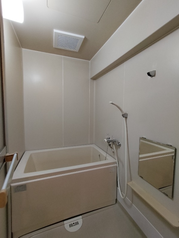 ルミエール岡村4階 お風呂