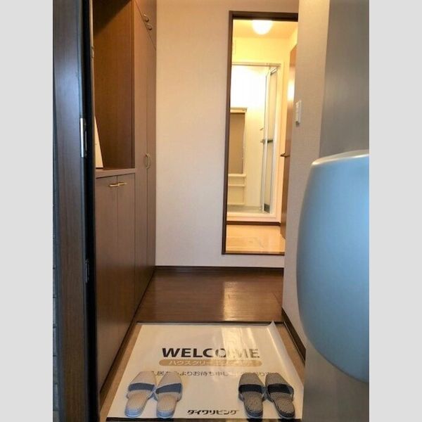 ベルデ藤原202号室 玄関