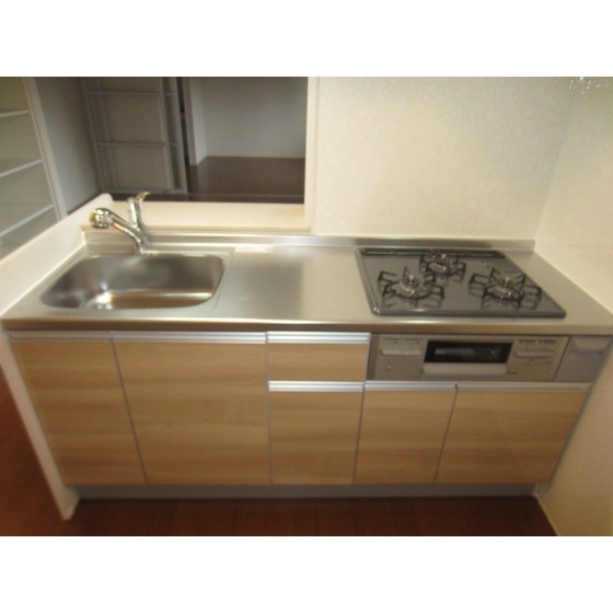 Ｐａｔｉｏ　Ｖｅｒｄｅ　Ａ・Ｂ・Ｃ2階 内観