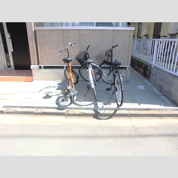 JULIO(フリオ)201号室 駐輪スペース