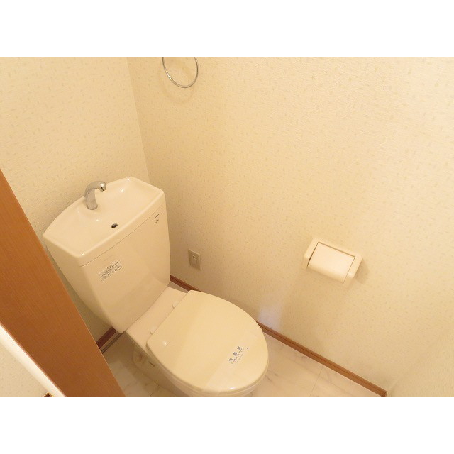 アムール 右京205号室 内観