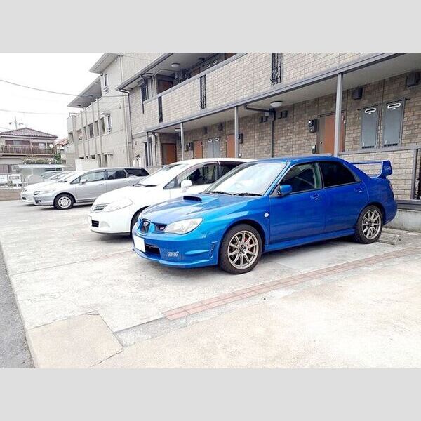 グラン・ヴェルジェⅠ203号室 駐車場