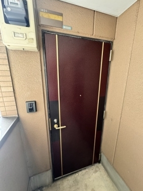 ベルドミール王子 玄関