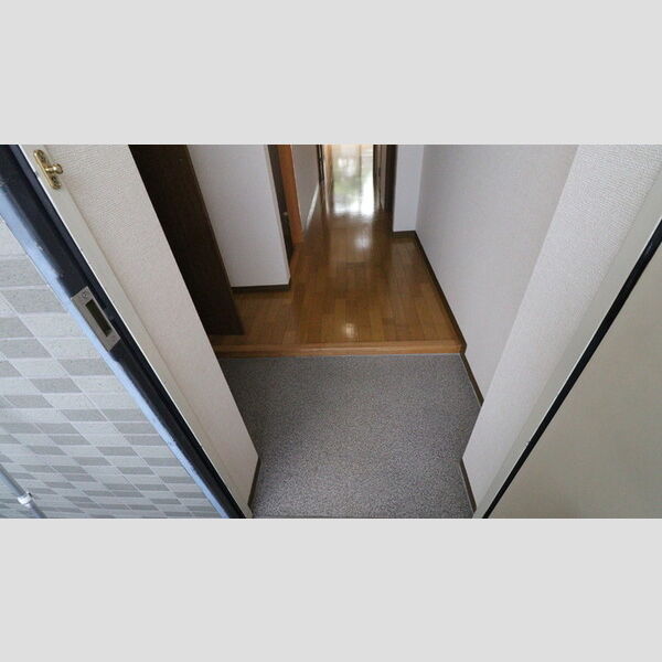 スティルライフ4号室 玄関