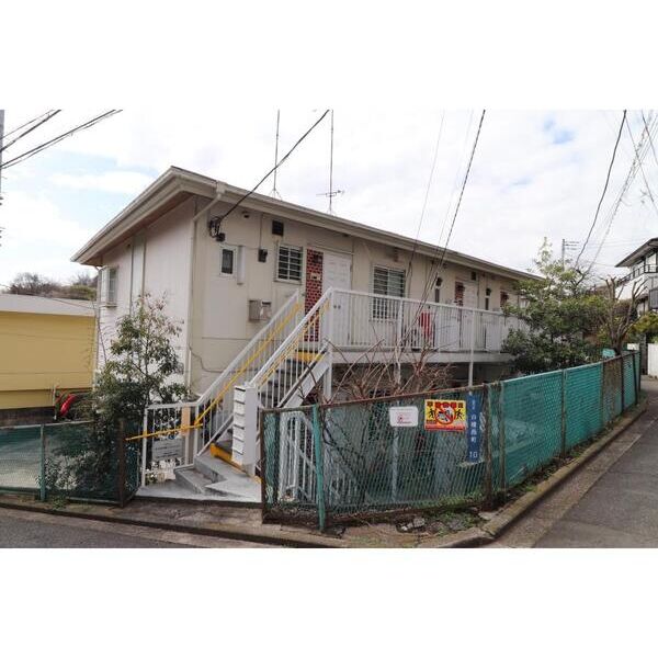 彩亮ハウス202号室 外観