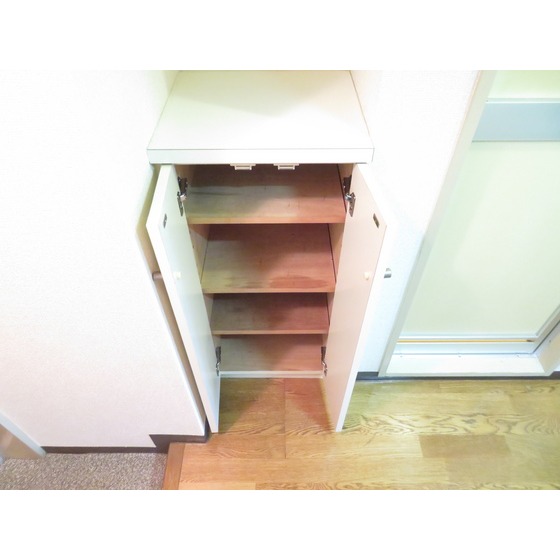 ２１オギサカ志村坂上 シューズボックス