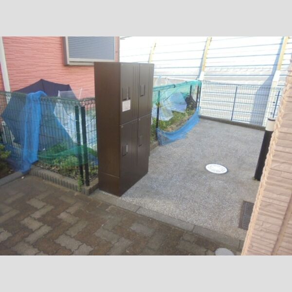 クローバーズヒル　A エントランス