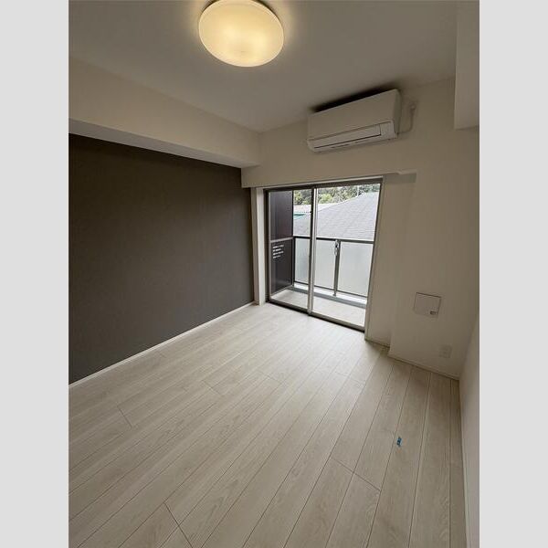 MAXIV横浜青葉105号室 リビング