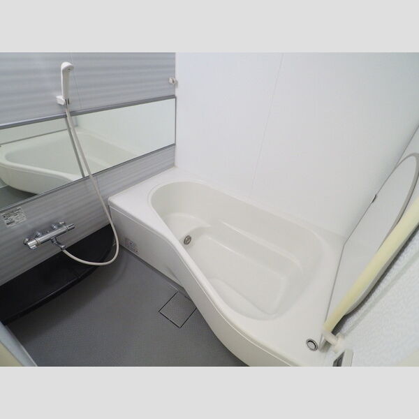 スタイラクスハウス305号室 バス