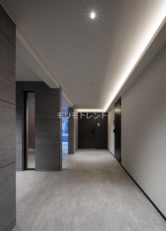 イプセ四谷三丁目3階 エントランスホール