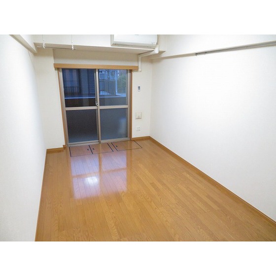 スパシエ フィールド 川口 居室