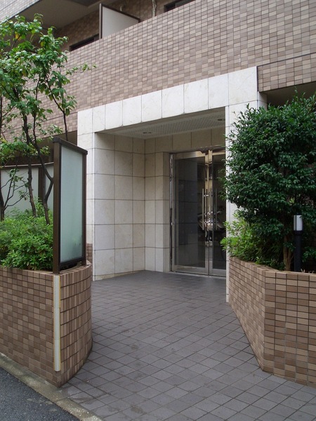 菱和パレス早稲田302号室 エントランス
