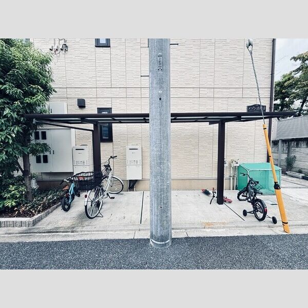 メゾン吉祥寺 駐輪場