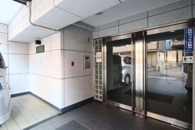 パーク・ノヴァ鶴見2階 エントランス