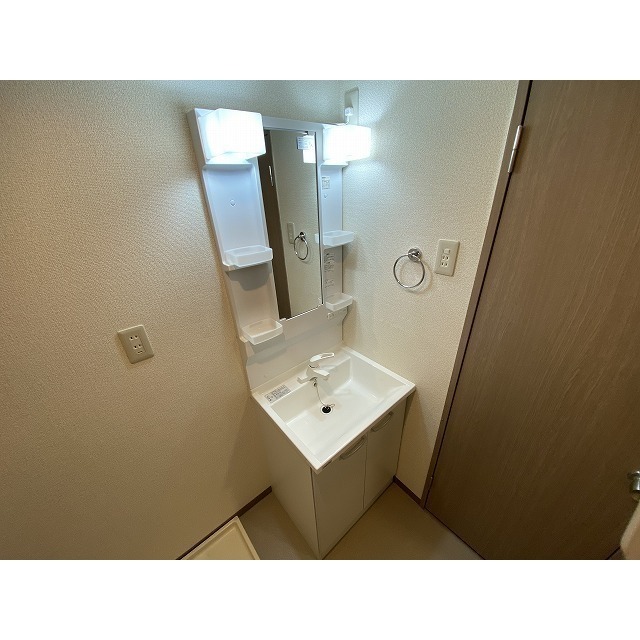 ポポラーレ壱番館0302号室 内観