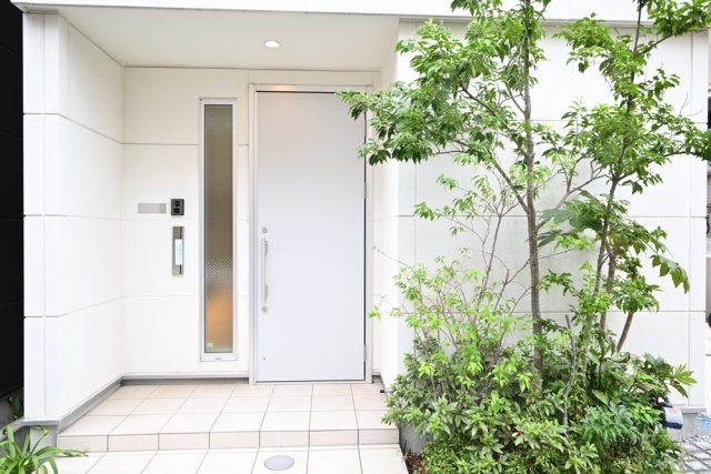 西戸部町１丁目戸建 エントランス