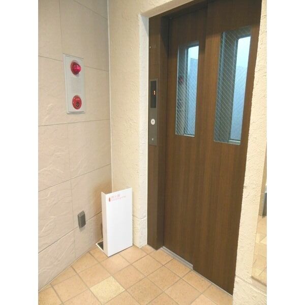 新宿ヤマトビル エントランス