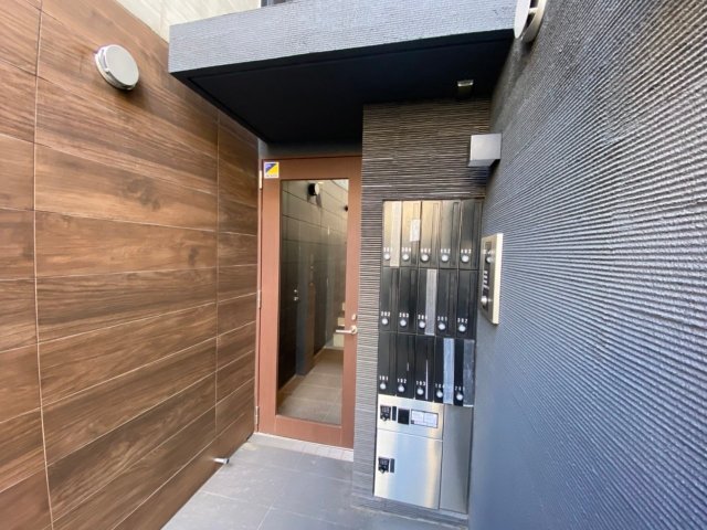 プロト不動前102号室 エントランス