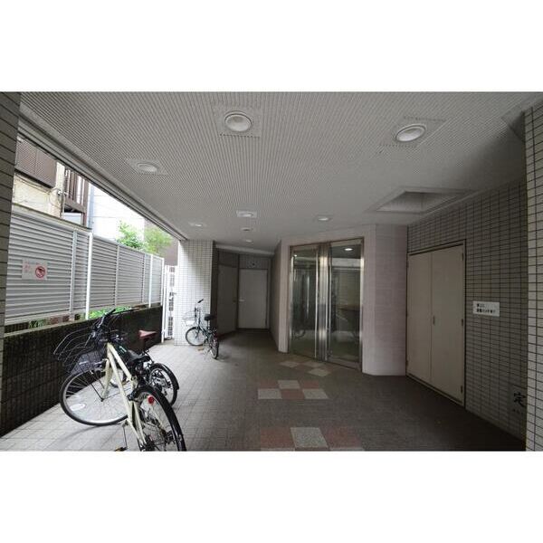 メゾン椿302号室 エントランス