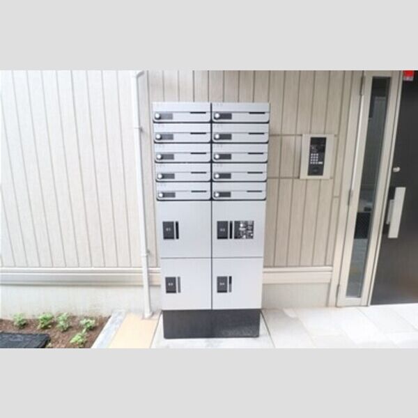 Ferro Palazzo　D棟103号室 宅配ボックス