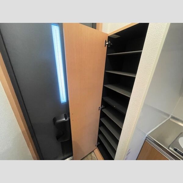 ボナンザ・ヒル201号室 シューズボックス