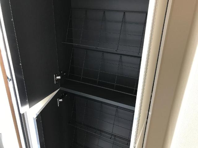 ドレッセ・Ｓ 下駄箱