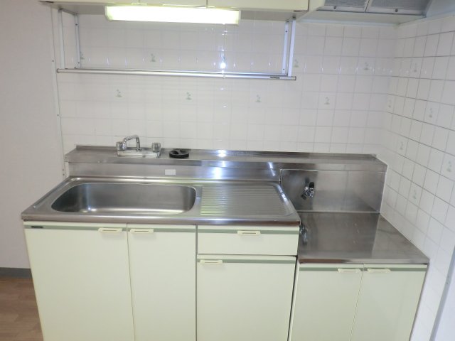 ルミエール妙蓮寺 302号室の写真です