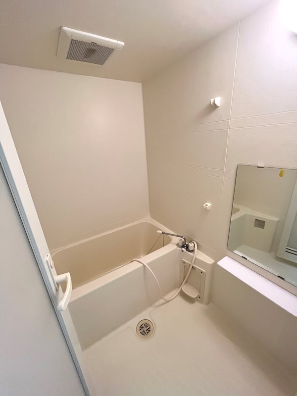 ビボ・クラベール バス