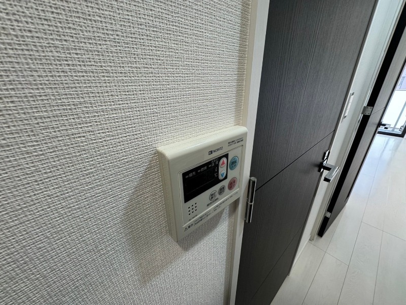 Le'a横濱ポートサイド10階 給湯リモコン