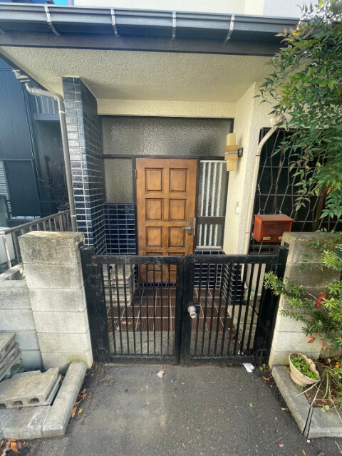 関田戸建てⅡ エントランス
