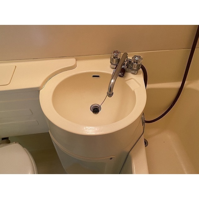 ハイタウン横浜東0406号室 洗面台