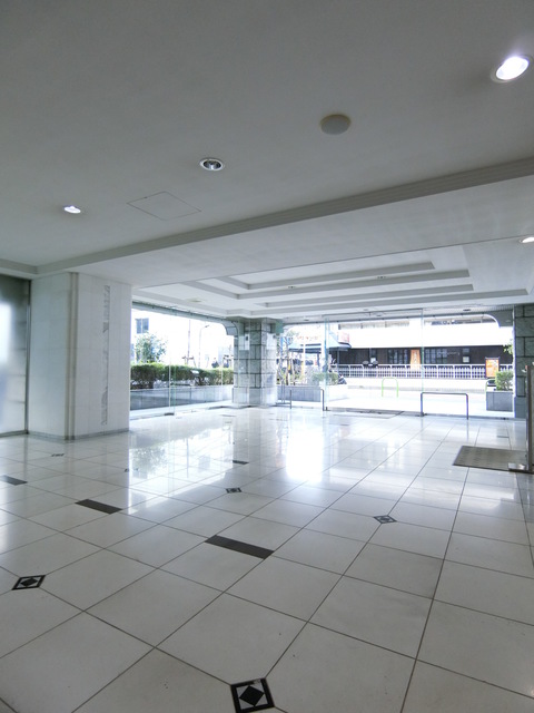 グランド・ガーラ三田3階 ロビー