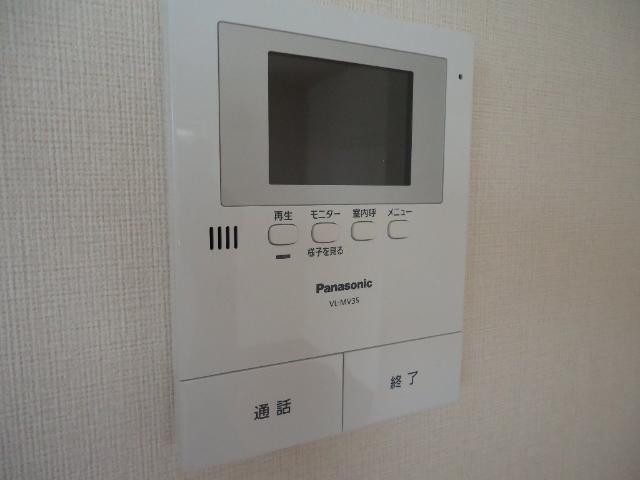 クラルテ102号室 カメラ付インターホン