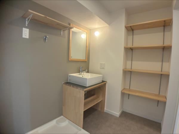 ＥＶＥＲＴＯＷ　Ｃｏｌｏｒｅ　ＳＥＮＧＥＮＤＡＩ 洗面