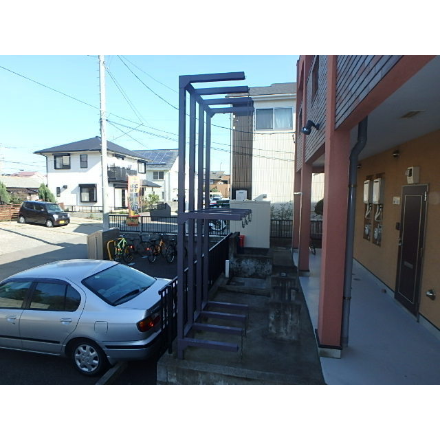 ピュア湘南102号室 ボードたて、洗い場