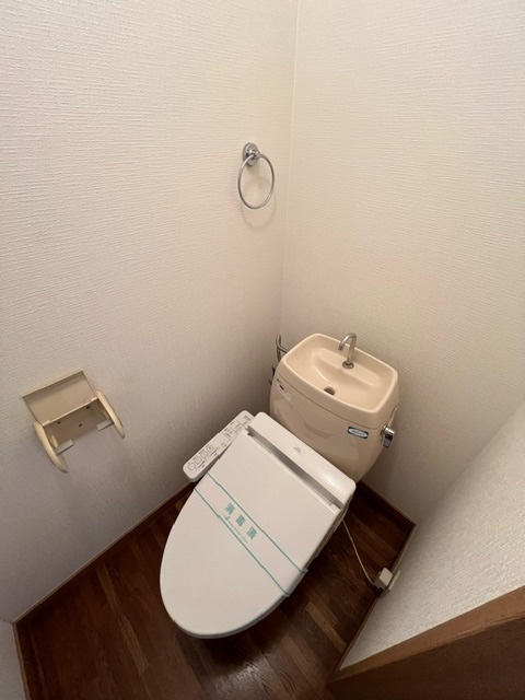 メゾン南大沢ＢB102号室 トイレ