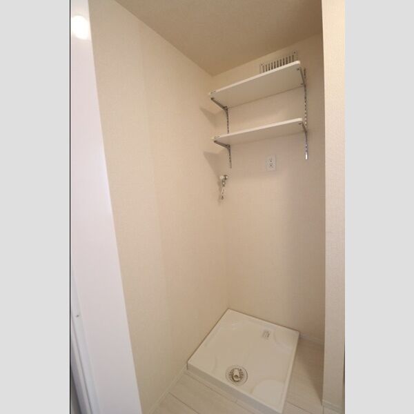 セジュール春日町2203号室 室内洗濯機置場