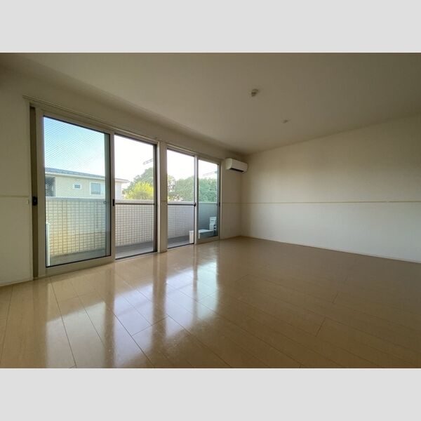 コモレビ大蔵　F303号室 E303号室　LDK