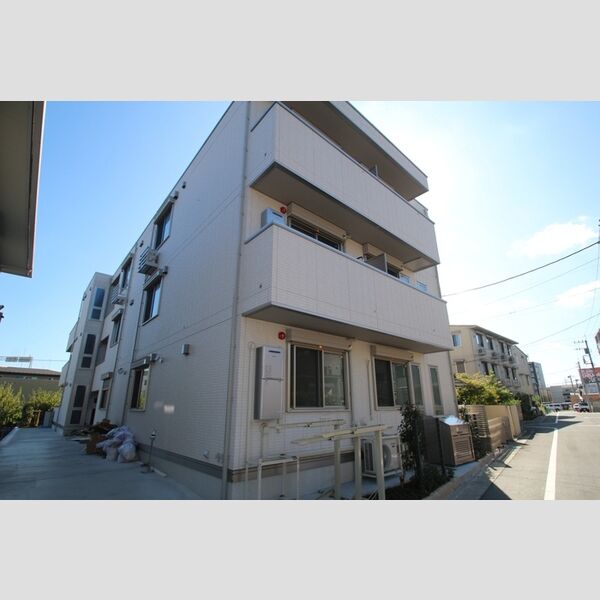 ラウレア六町203号室 外観
