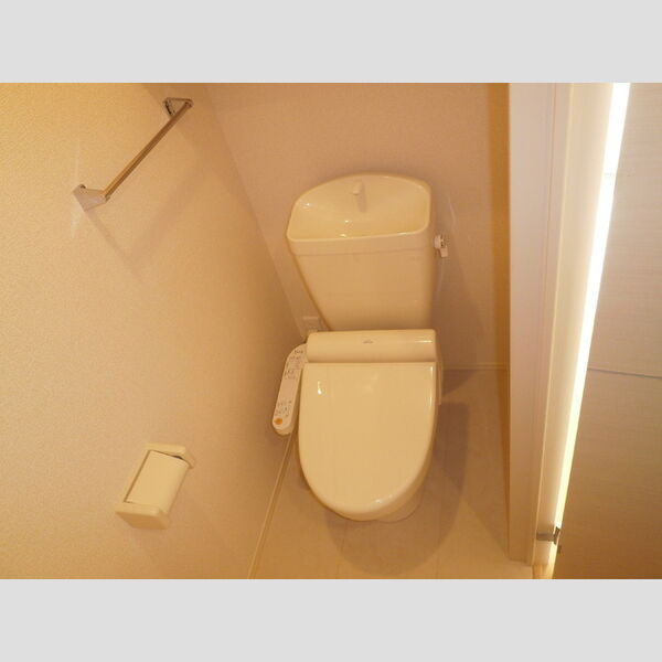 クレインヒルズ305号室 305トイレ