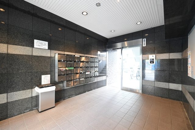 スカイコート早稲田第2 エントランス